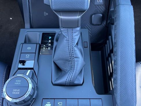 New 2026 Toyota 4Runner 4WD image 25