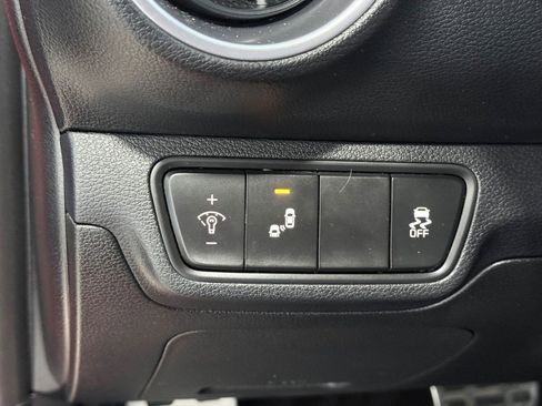 Used 2023 Kia Forte GT image 38