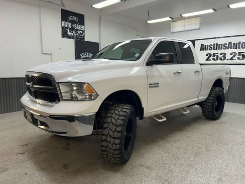 Used 2013 RAM 1500 Classic SLT w/ Premium Display Pkg AWD/4WD image 3