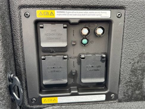 Used 2025 Ford F150 Lariat w/ Equipment Group 501A Mid AWD/4WD image 37