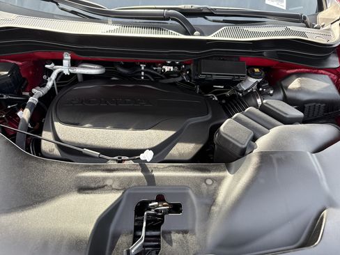 Certified 2025 Honda Passport TrailSport image 36