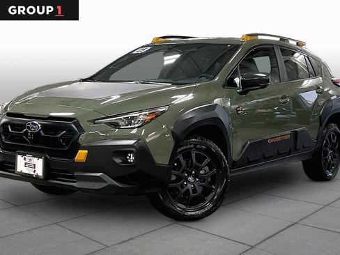 Used 2025 Subaru Crosstrek 2.5i Wilderness image 1