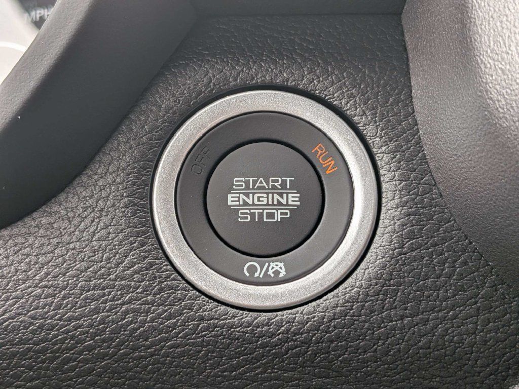 New 2026 RAM 1500 Express AWD/4WD image 29