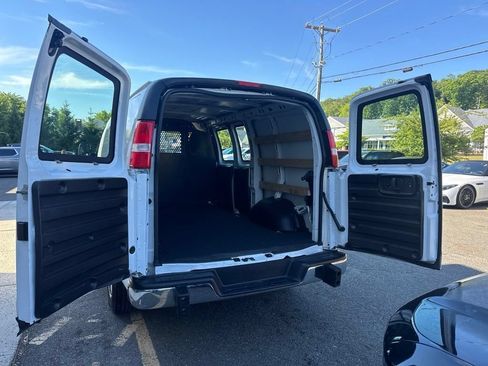 Used 2024 Chevrolet Express 2500 w/ Driver Convenience Package RWD image 24