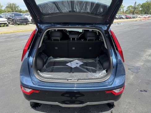 New 2026 Kia Niro Wind FWD image 13