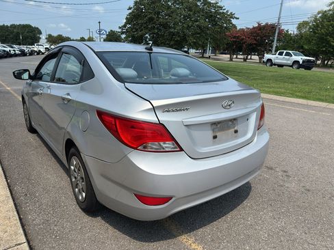 Used 2015 Hyundai Accent GLS FWD image 6