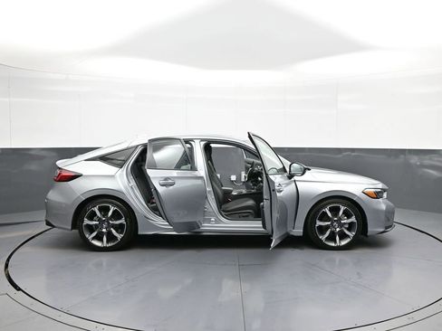 Certified 2025 Honda Civic Sport Touring image 40