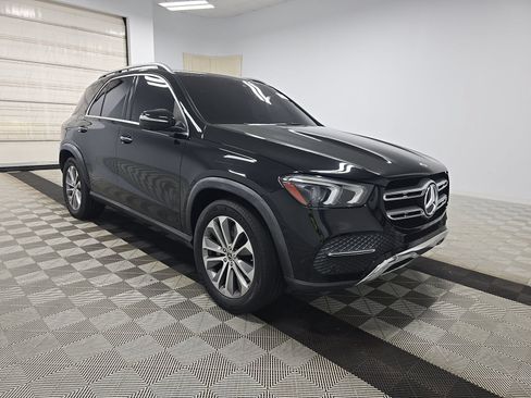 Used 2020 Mercedes-Benz GLE 350 4MATIC w/ Premium Package image 2