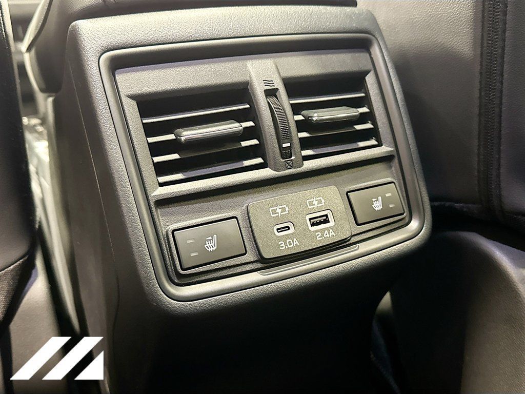 Used 2026 Subaru Outback Touring XT AWD/4WD image 28