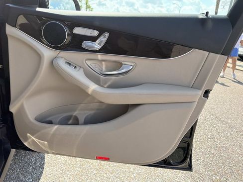 Used 2022 Mercedes-Benz GLC 300 image 14