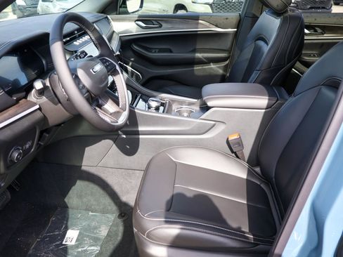 New 2026 Jeep Grand Cherokee L Limited w/ Limited Altitude Package image 5