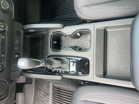 Certified 2026 Nissan Frontier SV RWD image 27