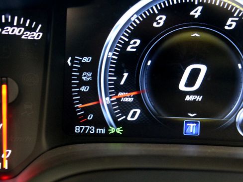 Used 2019 Chevrolet Corvette Z06 w/ Z07 Performance Package image 13