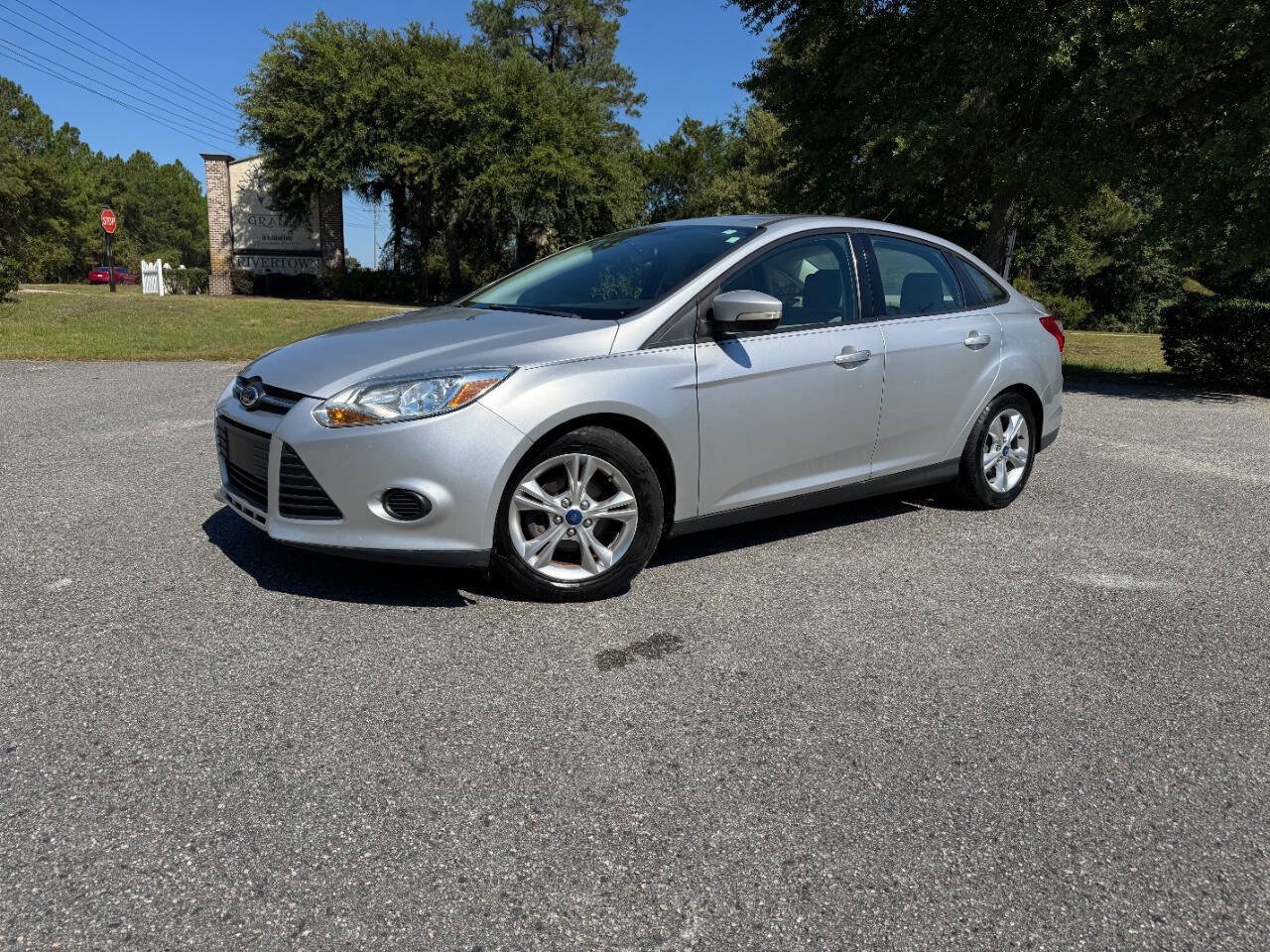 Used 2014 Ford Focus SE FWD image 29
