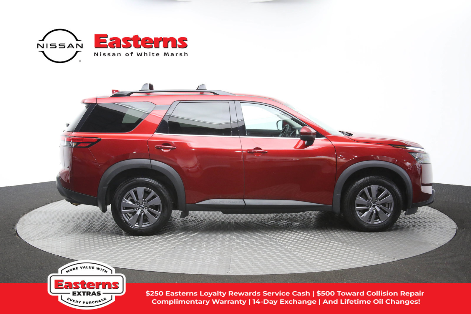 Used 2023 Nissan Pathfinder SV AWD/4WD image 42