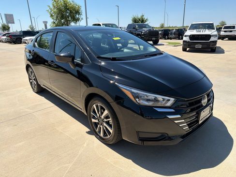 Used 2025 Nissan Versa SV FWD image 7