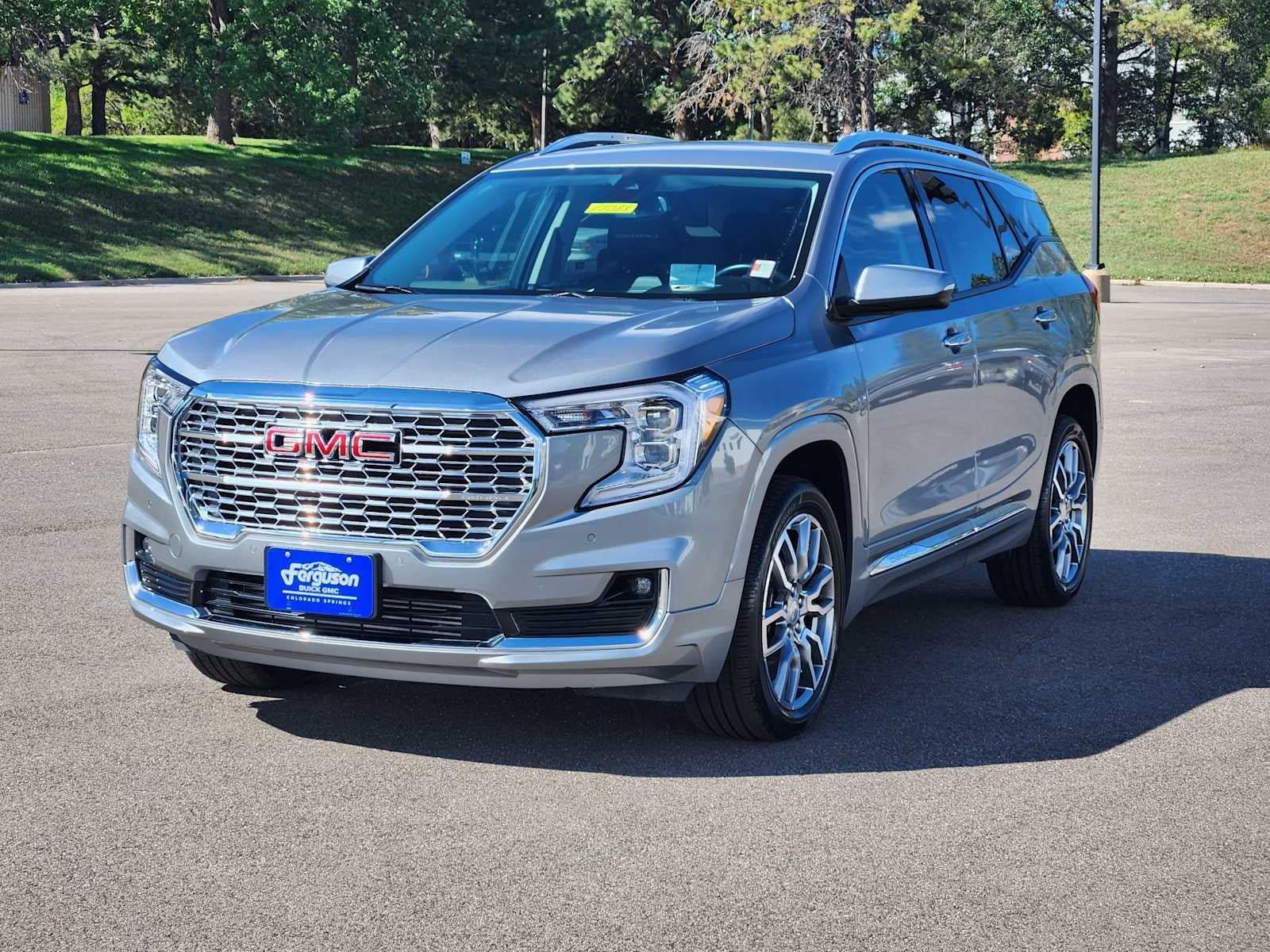 Used 2024 GMC Terrain Denali AWD/4WD image 4