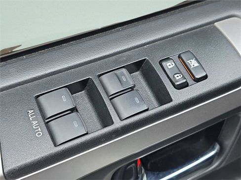 Used 2020 Toyota 4Runner Limited image 31