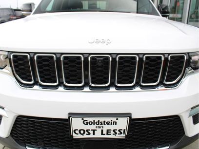 New 2025 Jeep Grand Cherokee Limited w/ Luxury Tech Group II