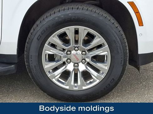 Used 2025 GMC Yukon Denali AWD/4WD image 27