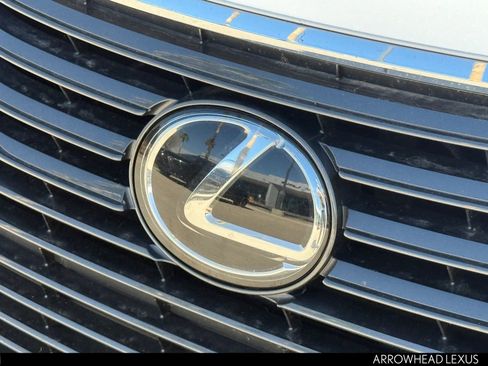 Used 2018 Lexus ES 350 w/ Navigation System Package image 34