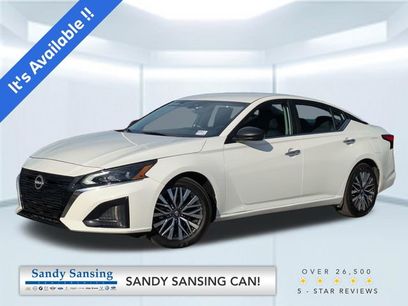 Certified 2025 Nissan Altima 2.5 SV