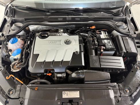 Used 2012 Volkswagen Jetta TDI FWD image 27