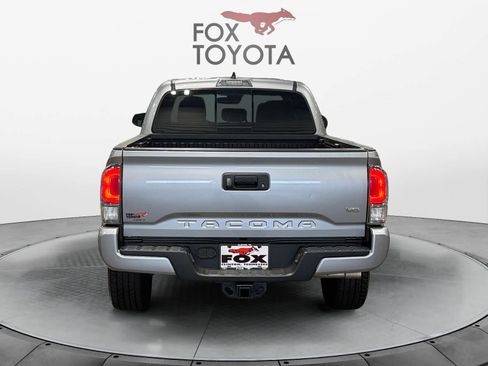 Used 2021 Toyota Tacoma TRD Sport AWD/4WD image 5