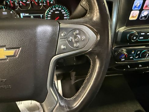 Used 2018 Chevrolet Silverado 1500 LT w/ All Star Edition AWD/4WD image 40