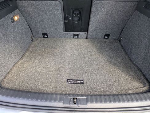 Used 2017 Volkswagen Tiguan S image 34