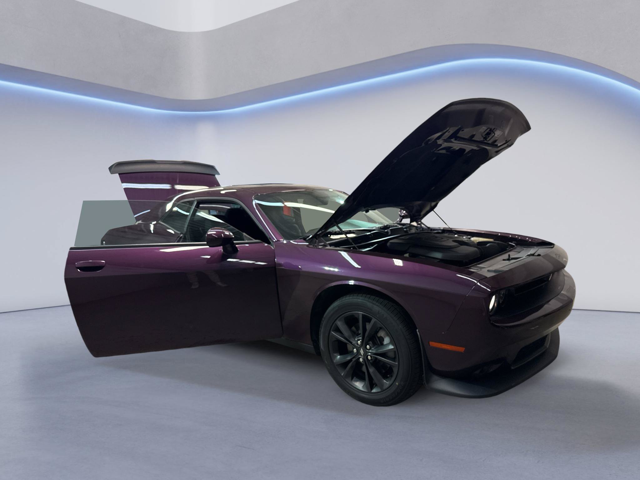 Used 2020 Dodge Challenger GT w/ Blacktop Package AWD/4WD image 9