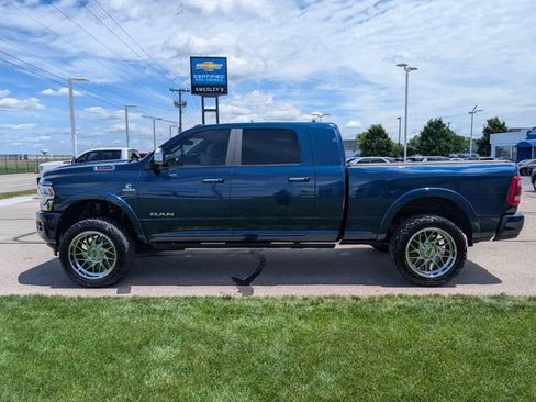 Used 2022 RAM 3500 Laramie AWD/4WD image 10