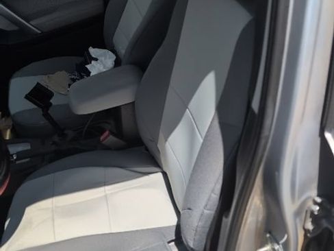 Used 2018 Subaru Forester 2.5i Premium w/ All-Weather Package AWD/4WD image 2