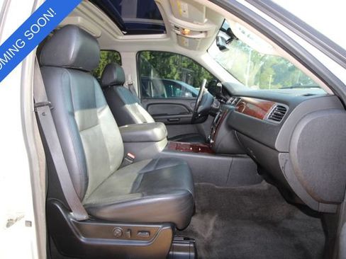 Used 2009 Chevrolet Tahoe LTZ AWD/4WD image 10