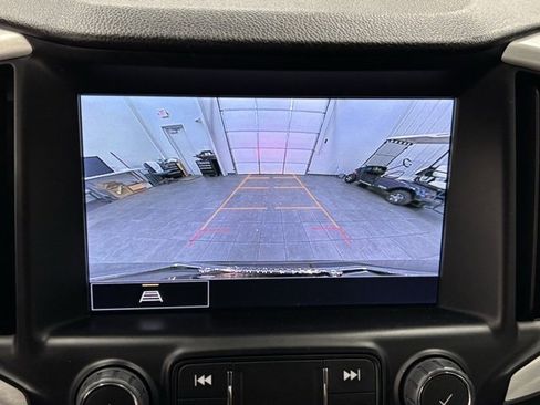 Used 2023 GMC Terrain SLT image 24