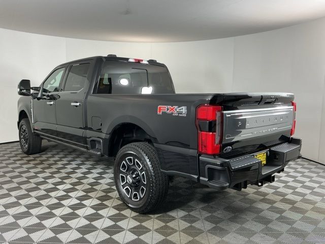 Used 2023 Ford F350 Platinum w/ FX4 Off-Road Package AWD/4WD image 6