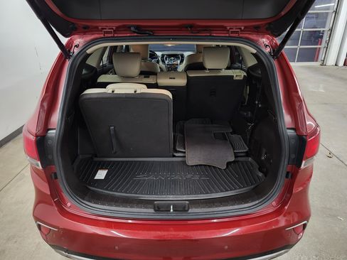 Used 2017 Hyundai Santa Fe SE w/ SE Ultimate Tech Package 03 image 24