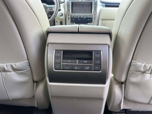 Used 2014 Lexus GX 460 w/ Premium Package AWD/4WD image 17