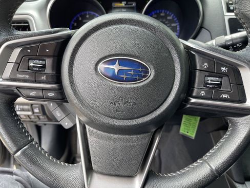 Used 2019 Subaru Outback 2.5i Premium AWD/4WD image 18