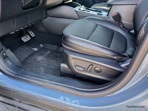 Used 2024 Ford Escape ST-Line w/ Tech Pack #1 image 24