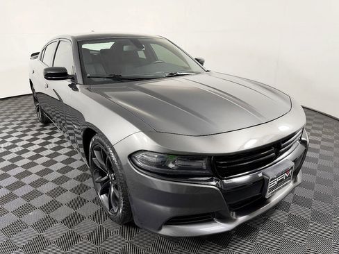 Used 2017 Dodge Charger R/T w/ Blacktop Package RWD image 5