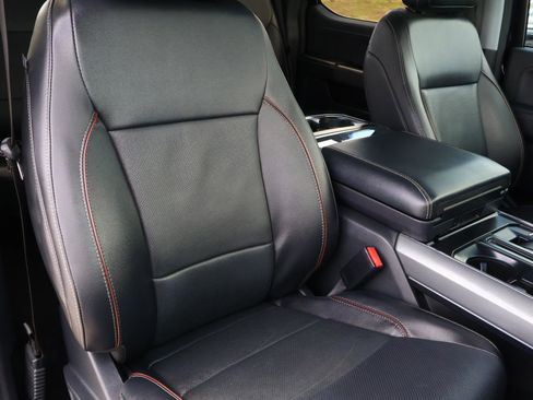 Used 2022 Ford F150 Lariat w/ Max Trailer Tow Package image 19