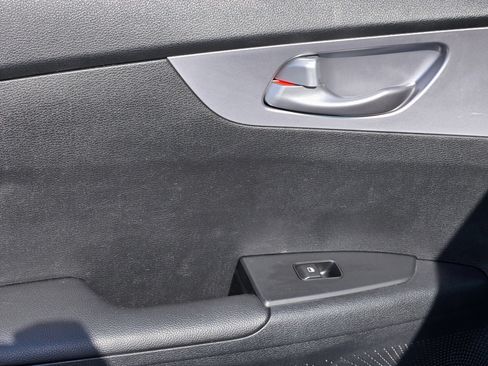 Used 2022 Kia Forte Sedan FWD image 34
