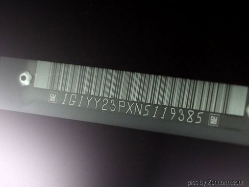 Used 1992 Chevrolet Corvette Coupe image 32