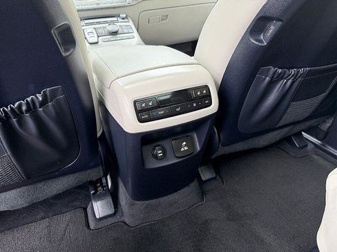 Used 2021 Hyundai Palisade Limited AWD/4WD image 27
