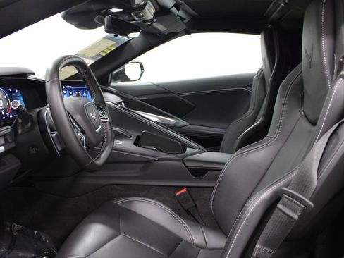 Used 2024 Chevrolet Corvette Stingray Coupe w/ Z51 Performance Package image 22