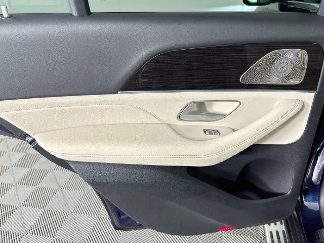 Used 2022 Mercedes-Benz GLE 350 w/ AMG Line Exterior image 22