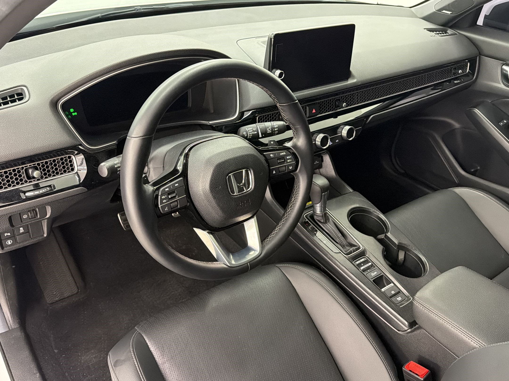 Used 2024 Honda Civic Sport Touring image 4
