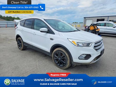 Used 2017 Ford Escape SE w/ SE Cold Weather Package AWD/4WD image 5