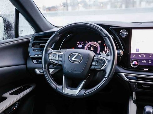 Used 2024 Lexus RX 350h w/ Kick Sensor & Tow Package AWD/4WD image 18
